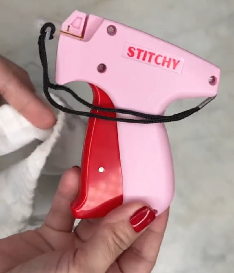 Stitchy Quick Clothing Fixer 🎉