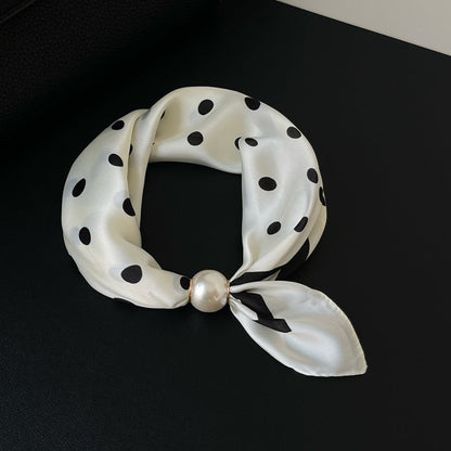 🧣 Effortless Glamour: Pop-On Pearl Necklace Scarf ✨