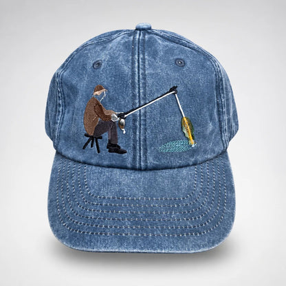 🎣 Catch of the Day Interactive Fishing Cap – Vintage Washed Moving Fish Hat