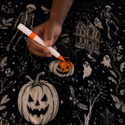 🔥Last Day 49% OFF - 🎃👻Trick Or Trace Halloween Coloring Blanket🎨(📦Buy 2 Free Shipping)