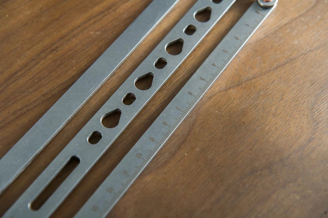 ✨Adjustable Leather Belt Hole Punch | Stainless Steel Ruler Tool for Belts & Straps