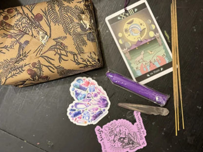 🔮 Blind Date With A Tarot Deck – A Magical Surprise Waiting To Be Discovered