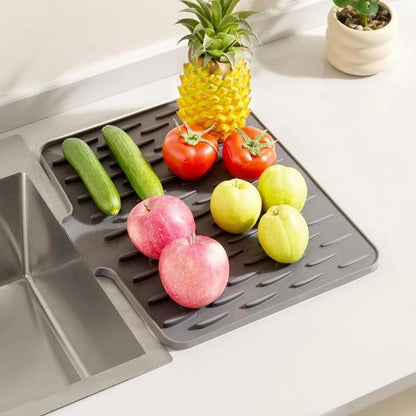 🔥HOT SALE🔥Non-Spill Silicone Worktop Saver – Heat-Resistant & Non-Slip Mat for Drip-Free Drying