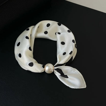 ✨ Effortless Glamour: Pop-On Pearl Necklace Scarf 🧣