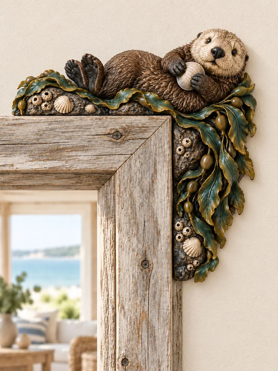 Sea Otter with Shell and Kelp Door Frame Corner Ornament