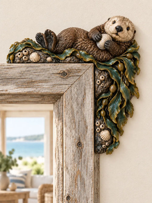 Sea Otter with Shell and Kelp Door Frame Corner Ornament