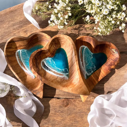 🌊 Ocean Resin Heart Dish – Handmade Olive Wood & Coastal Art