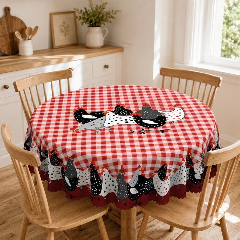 🔥HOT SALE🔥🐓 Farmhouse Rooster Tablecloth – Red Buffalo Plaid Chicken Table Cover, Spill Proof & Scalloped Lace Edge ✨