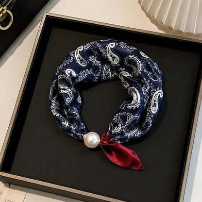 ✨ Effortless Glamour: Pop-On Pearl Necklace Scarf 🧣