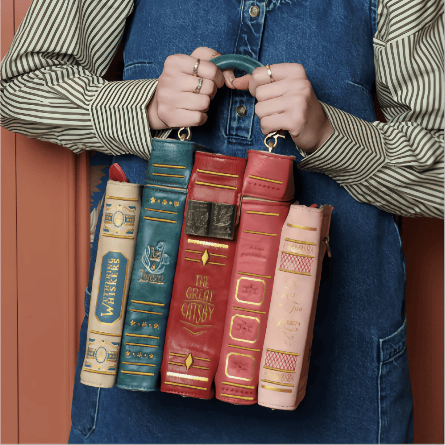 🔥2026 HOT SALE 49% OFF 📚 Vintage Stacked Book Novelty Handbag(📦Buy 2 Free Shipping)