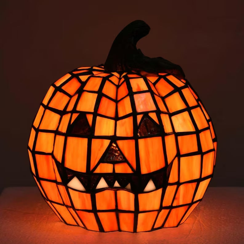 Tiffany Style Resin Themed Table Lamp