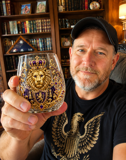 👑🦁 3D Royal Lion Glass Art Cup | Luxury Raised Whiskey Glass with Crowned Lion Design, Collectible Barware & Gift for Whiskey Lovers