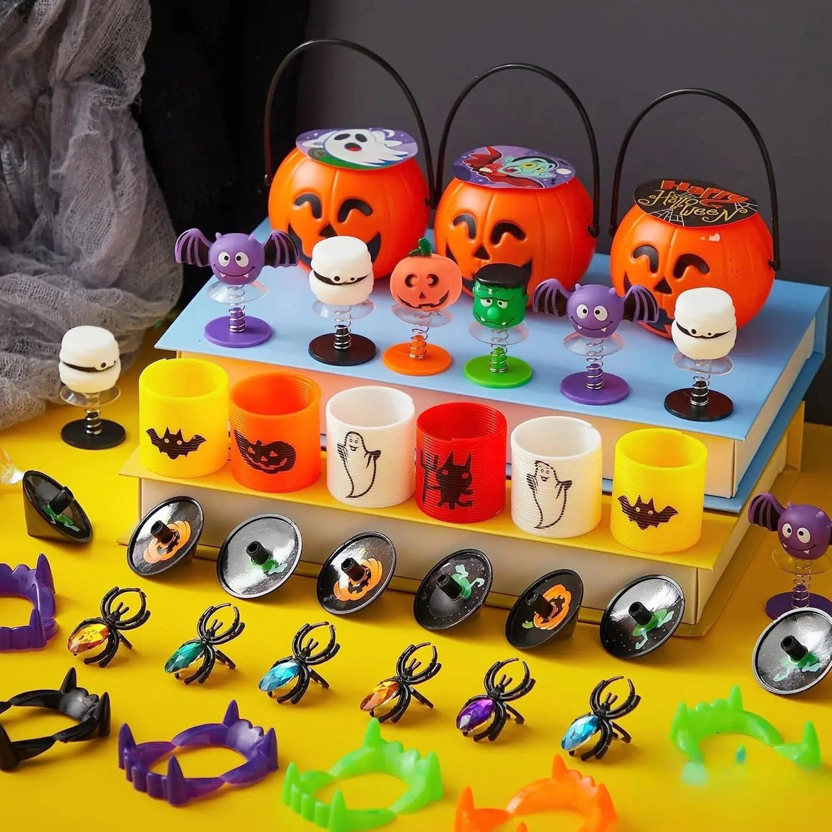 🎃144PCS Halloween Toy and Gift Set for Kids
