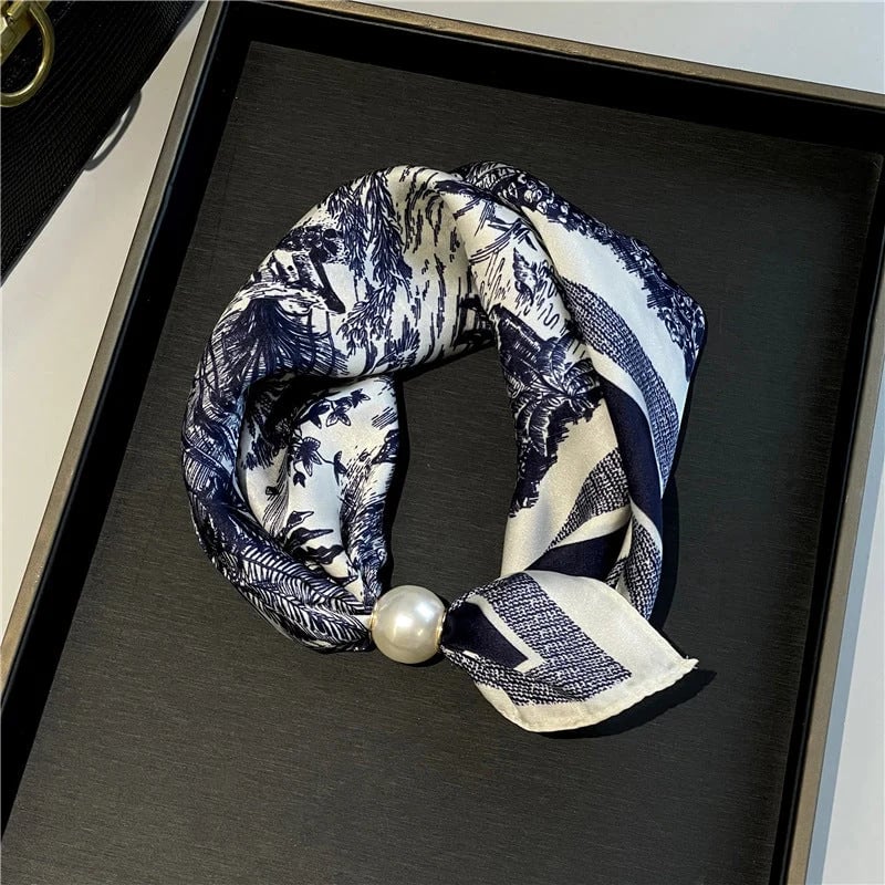 ✨ Effortless Glamour: Pop-On Pearl Necklace Scarf 🧣