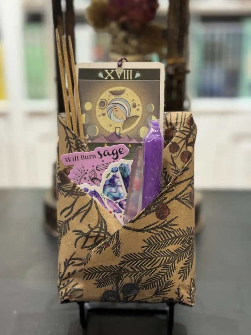 🔮 Blind Date With A Tarot Deck – A Magical Surprise Waiting To Be Discovered
