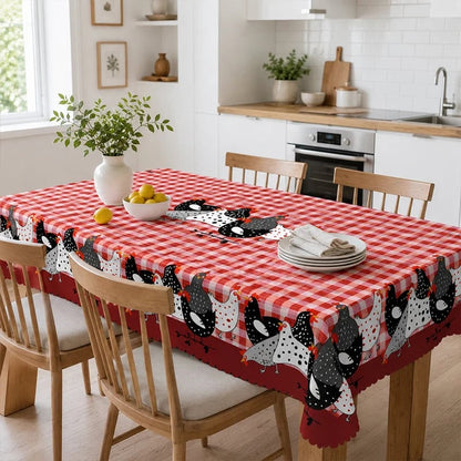 🔥HOT SALE🔥🐓 Farmhouse Rooster Tablecloth – Red Buffalo Plaid Chicken Table Cover, Spill Proof & Scalloped Lace Edge ✨