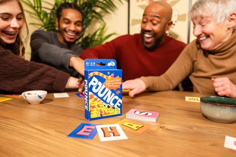 🤣💥 Pounce – Fast-Paced Word Card Game for Family & Friends