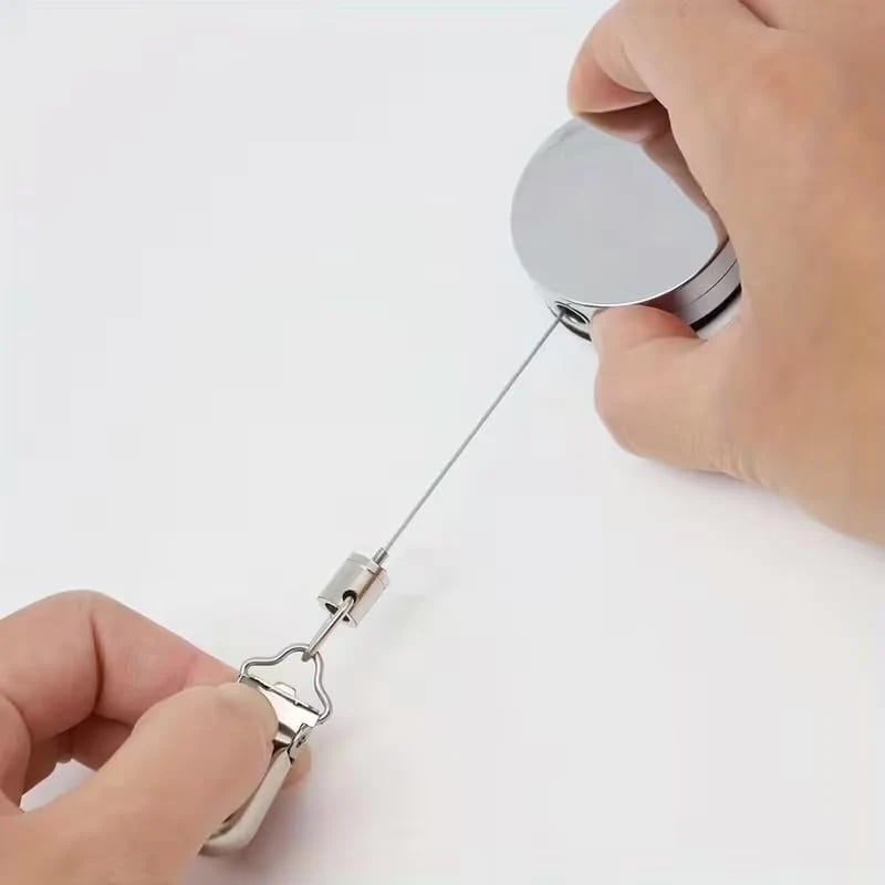 Retractable Towel Holder Clips – No-Drill Self-Adhesive Hangers