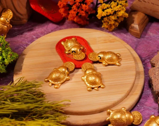 2026 Golden Turtle Charm – Bites onto Luck, Never Lets Go